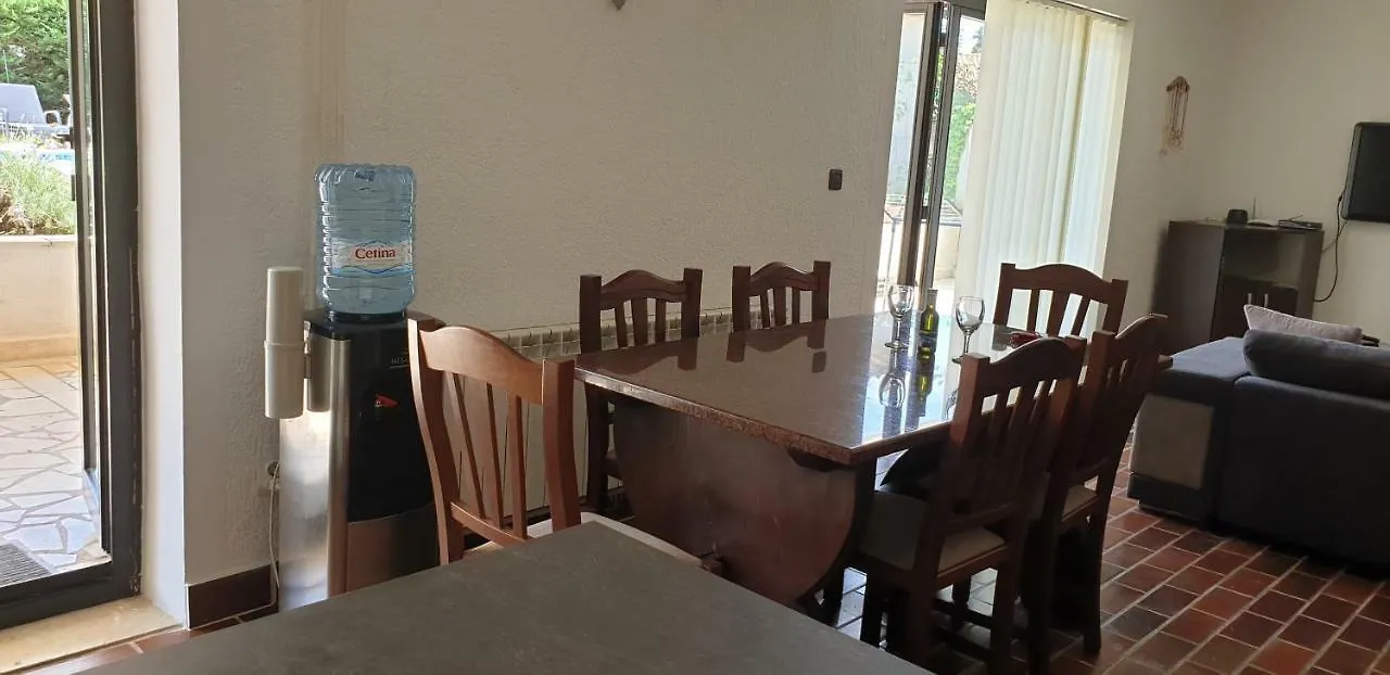 Villa Vista Pola Appartamento